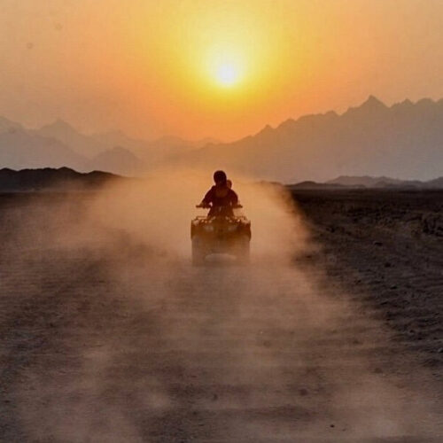 Motorata nel Deserto Hurghada